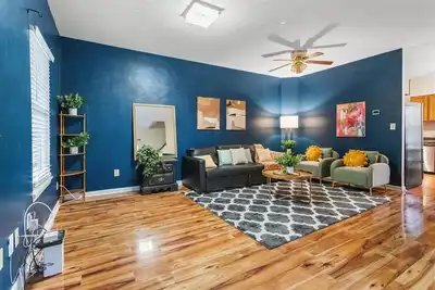 Image de Spacious 4br Townhouse - Sleeps 13 - Near  Dc & Metro