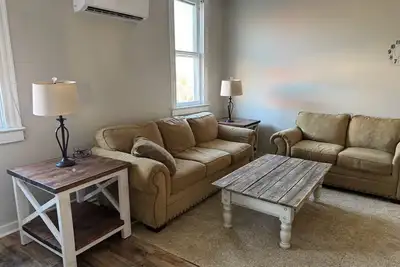 Image de Downtown Loft by Brewery & Trails