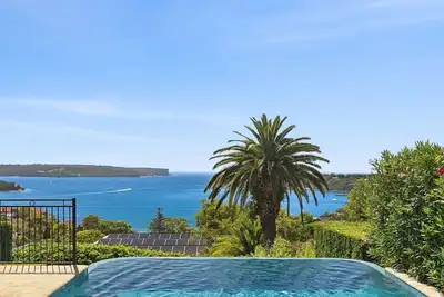 Image de Balmoral 4 Bed Home with Pool (Currently Being Furnished)