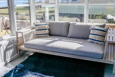 Image de Sojourn's Aviators Dream on Back River