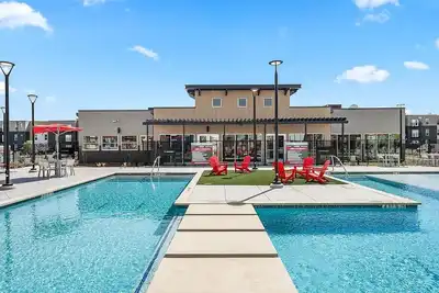 Image de Luxury Austin Stay Near St. David’s with Pool+ Gym