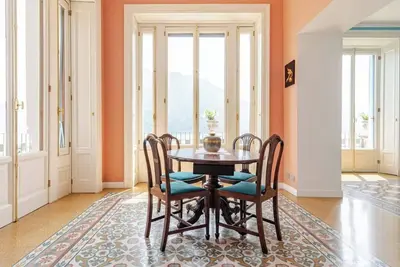 Image de Villa à Argegno avec 6 chambres à coucher, 12 couchages