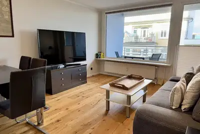 Image de Modern and central 2-room apartment with balcony, Wlan. Pets allowed.