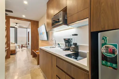 Image de Steps from 5th Avenue | Terrace with Ocean View | Casago