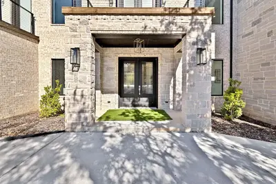 Image de Welcoming 4-bedroom house with in charming Chico