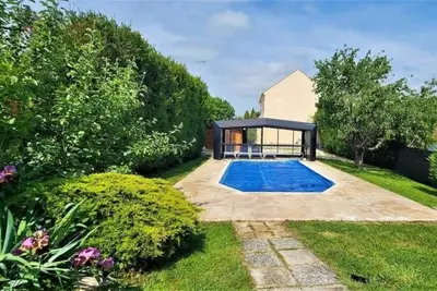 Image de Nalan Johannisien, Maison piscine chauffée-Spa