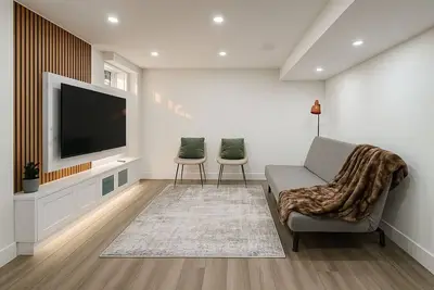 Image de Lux Basement Apartment Getaway