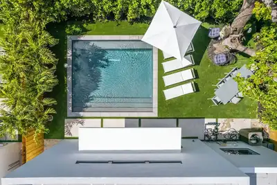 Image de Serenity Lux Villas 10 Br Miami Design District Stylish Designer Villas, 2 pools