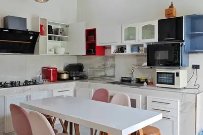 Image de Fantastic 3-bedroom with Ac in charming in Pattaya Chon Buri