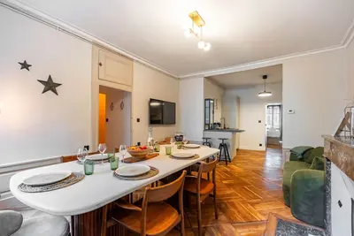 Image de Le Carrousel de Leopold - Proche Place Carnot