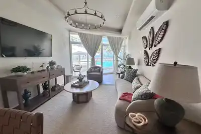 Image de Styles Beach 1c - 2br Luxury Beach View Condo