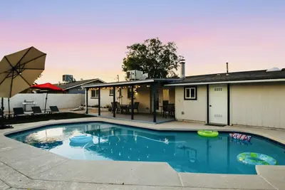 Image de Tempe/Scottsdale Retreat: Spacious 4br w/ Pool&Bbq