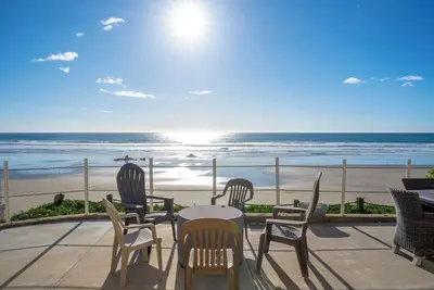 Image de Relax & Reconnect, Spacious Cayucos Oceanfront Home