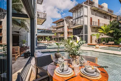 Image de 1br Swim up Loft w/ Private Cenote | Rooftop Pool