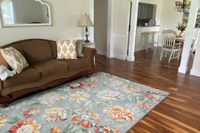 Image de The Cottage: cozy 3-bedroom home 5. 5 miles from Winnsboro.