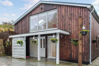 Image de 4 chambres à coucher à Falmouth