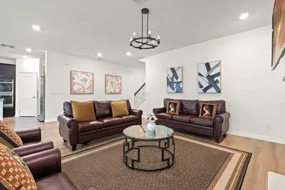 Image de 3000ft Airport ConferenceCenter/3 Tvs/5br/3ba