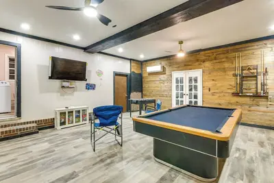 Image de Stocked Pond: Country Retreat in Oglethorpe!