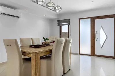 Image de New 3br/2ba | 5-min Walk to Marriot & Ritz Beach