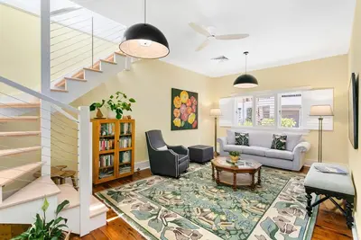 Image de Mosman - Bot01 Botanic Road - Approx. $1050-$1400 per/week Botanic Road Balmoral Beach Light, Airy Apartment