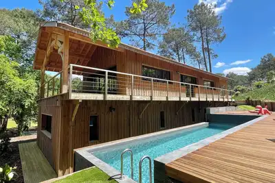 Image de Villa sur golf. Lac et océan. Charme et quiétude