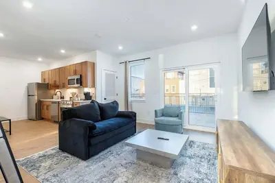 Image de Old City - Luxury Waterview Penthouse The Heritage