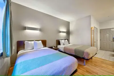 Image de 2 Comfortable Rooms w/ Private Bath Ideal for Long Stays + Family Adventures