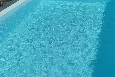 Image de Maison vue mer avec piscine entre lagon et Maïdo