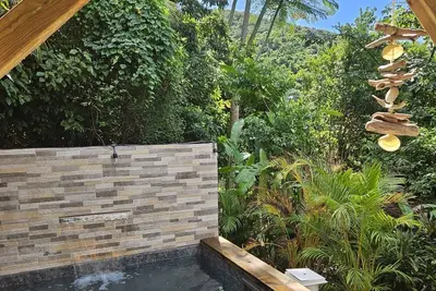 Image de Kazavocat, gite de charme à deux pas de la plage avec petite piscine privée