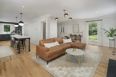 Image de Cozy, renovated 3-bedroom retreat on 10+ acres in charming Leesburg. Sleeps 7