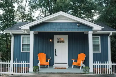 Image de Cozy Carriage House near Clemson - full kitchen, deck, fire pit, grill, and more