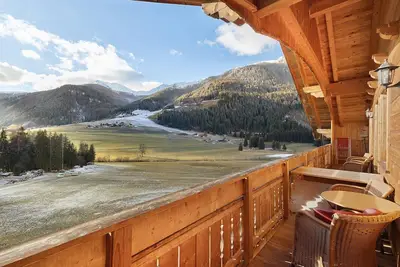 Image de Appartement « Burgerhof Gsieser » avec vue sur la montagne, terrasse commune et Wi-Fi