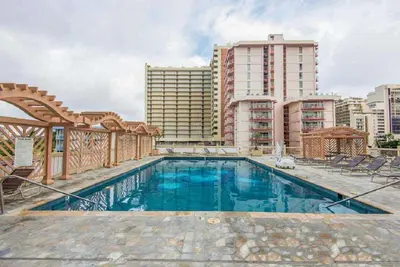 Image de Island Colony 9th Fl Studio - Pool View