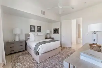 Image de Stylish Beachside Retreat with Balcony For Family Getaways