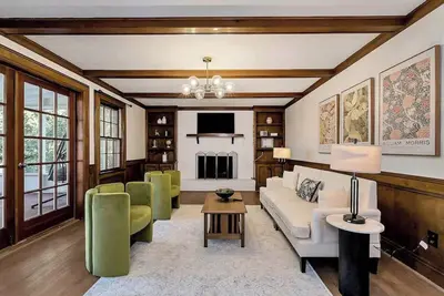 Image de New! Luxury/Pool House/Game Room/7bds/3. 5baths