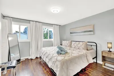 Image de Oasis with Pool, Hot Tub & Theatre Room near Falls