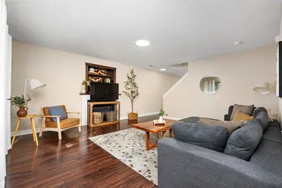 Image de Modern Comfort Near Polaris | Stylish 3br Home w/ Patio & Garage