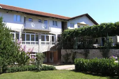 Image de Elez Serenity Guesthouse - Quadruple room with Balcony