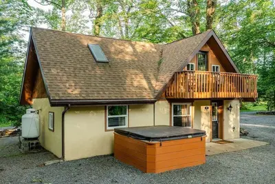 Image de Cottage by the Creek *Hot tub*waterfront*kayaks*