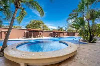 Image de Langosta Lookout at Peninsula Pools/Gyms/Terraces