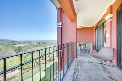 Image de Luxurious Oceanview Condo in Reserva Conchal