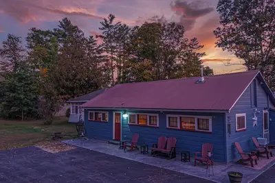 Image de Riverbend Cabin - Wonderful 2-bedroom home