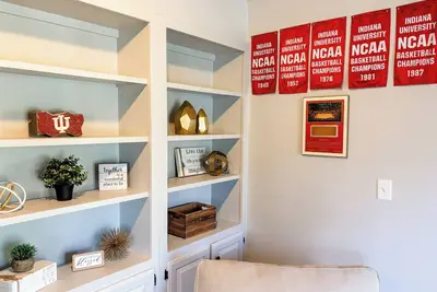 Image de 4-bedroom house close to Memorial Stadium & Assembly Hall!