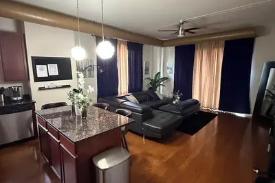 Image de Modern 2br, Private Elevator, Near United Center and Secure Parking