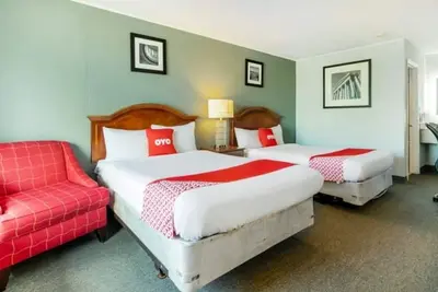 Image de Family-Sized Double Room: Two Beds, Free Wi-Fi, Near I-10/Crowley!