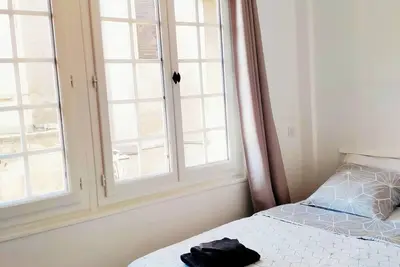 Image de Au cœur d'Avignon, appartement de charme, spacieux, climatisé, parking gratuit
