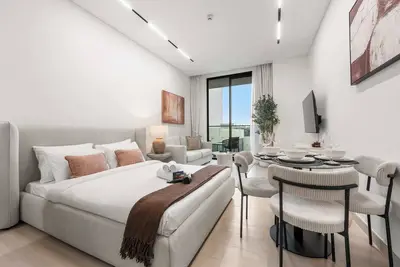 Image de StayShort - Studio Unit in Jvc Sleeps 4 with Balcony!