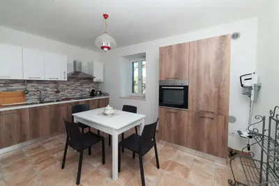 Image de The Sparrow's Nest - Hill 20 minutes from the sea