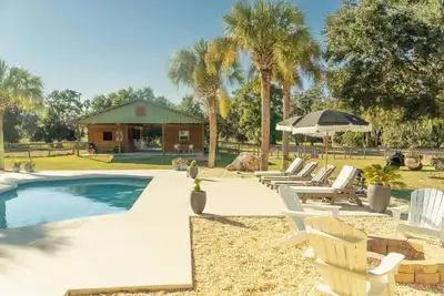 Image de Luxury Farm near Show grounds & Devils den/Springs