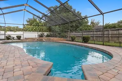 Image de Luxury Tampa, Resort with Swimming Pool, 4 Bedrooms, 3. 5 Bathrooms. Sleeps 20+